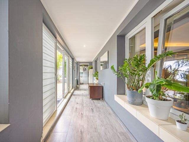 Na sprzedaż hotel z basenem, sauną, jacuzzi, grotą solną i restauracją w Rzeszowie - Lokal użytkowy - Sprzedaż - Rzeszów, Budziwój