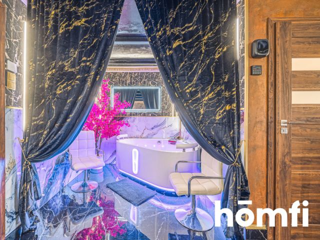 Hotel with a swimming pool, sauna, jacuzzi, salt cave and restaurant in Rzeszów - Комерційне приміщення - Продаж - Rzeszów, Budziwój