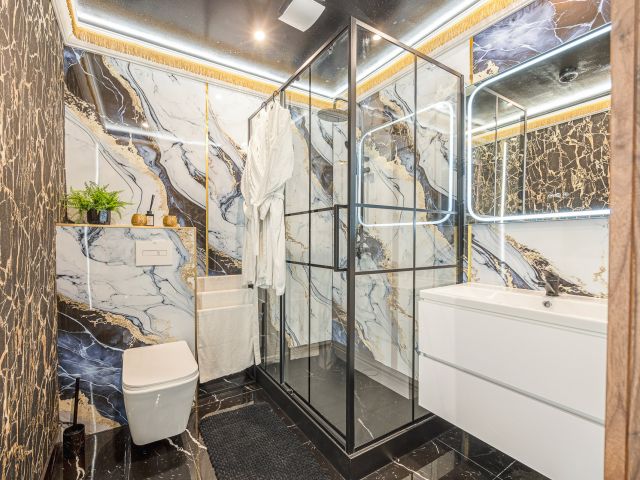 Na sprzedaż hotel z basenem, sauną, jacuzzi, grotą solną i restauracją w Rzeszowie - Lokal użytkowy - Sprzedaż - Rzeszów, Budziwój