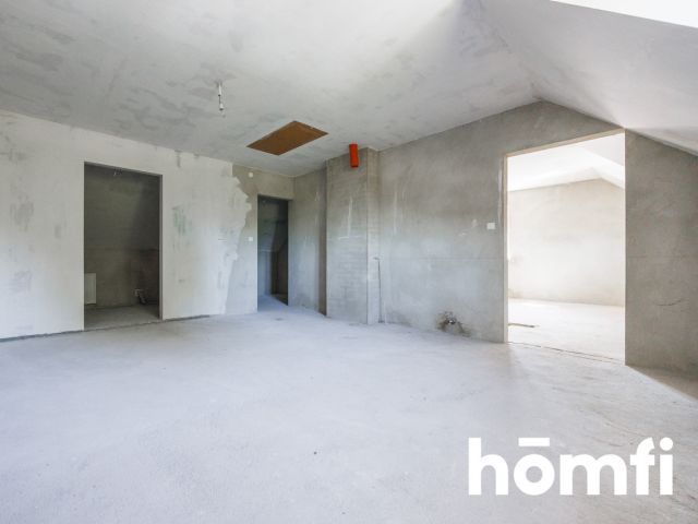 FOR SALE BEAUTIFULLY SITUATED HOUSE WITH LARGE GARAGE in Żołynia - Дім - Продаж - Łańcucki, Żołynia