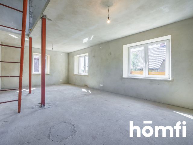 FOR SALE BEAUTIFULLY SITUATED HOUSE WITH LARGE GARAGE in Żołynia - Дім - Продаж - Łańcucki, Żołynia