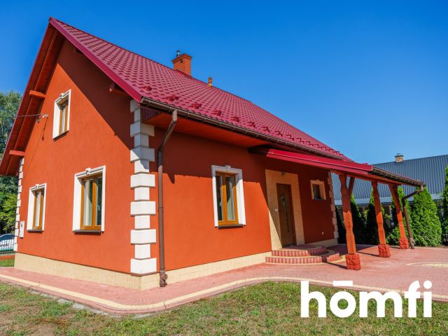 FOR SALE BEAUTIFULLY SITUATED HOUSE WITH LARGE GARAGE in Żołynia - House - Sale - Łańcucki, Żołynia