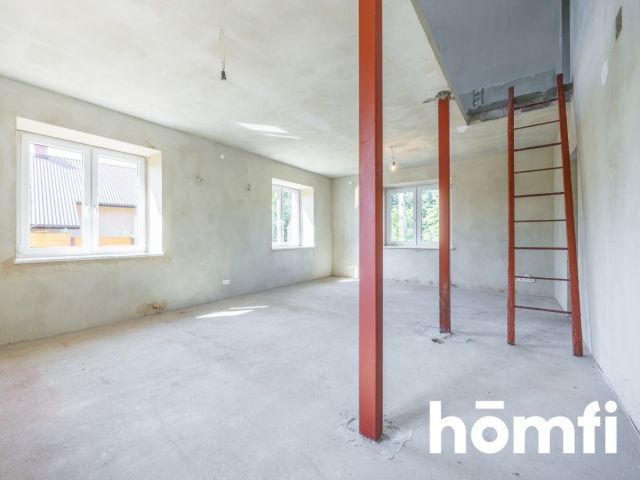 FOR SALE BEAUTIFULLY SITUATED HOUSE WITH LARGE GARAGE in Żołynia - Дім - Продаж - Łańcucki, Żołynia