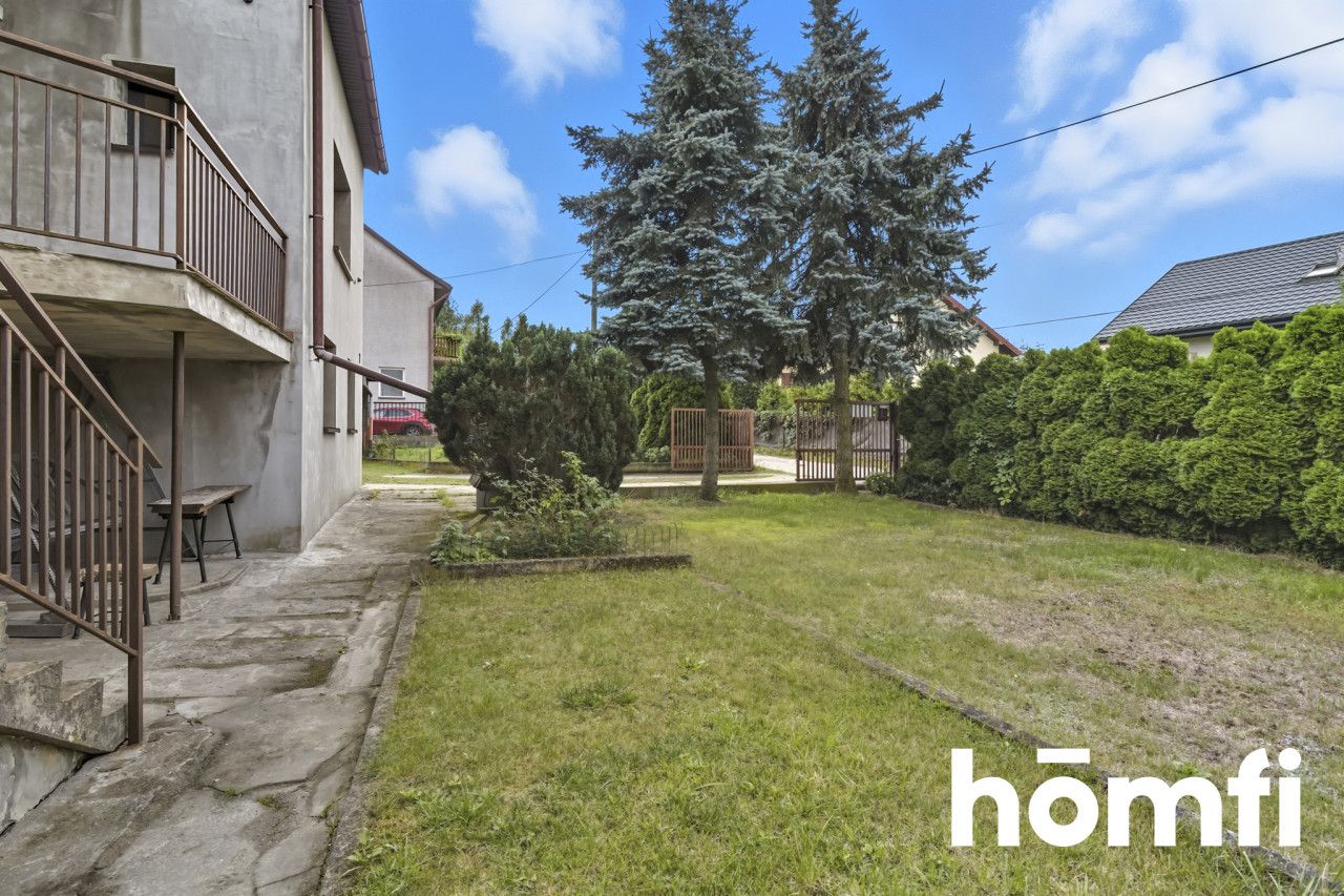 Wolnostojący dom z dużym potencjałem - Dom - Sprzedaż - Kielce, Barwinek