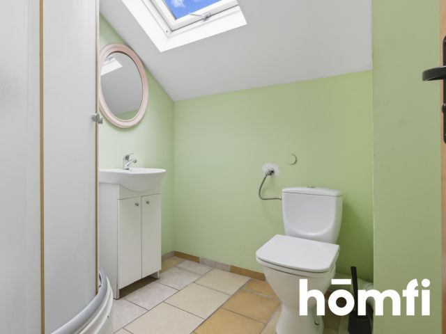 Wolnostojący dom z dużym potencjałem - Dom - Sprzedaż - Kielce, Barwinek