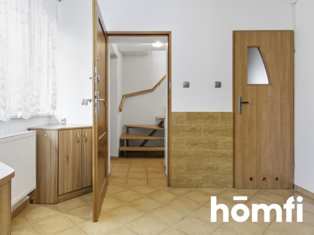 Wolnostojący dom z dużym potencjałem - Dom - Sprzedaż - Kielce, Barwinek