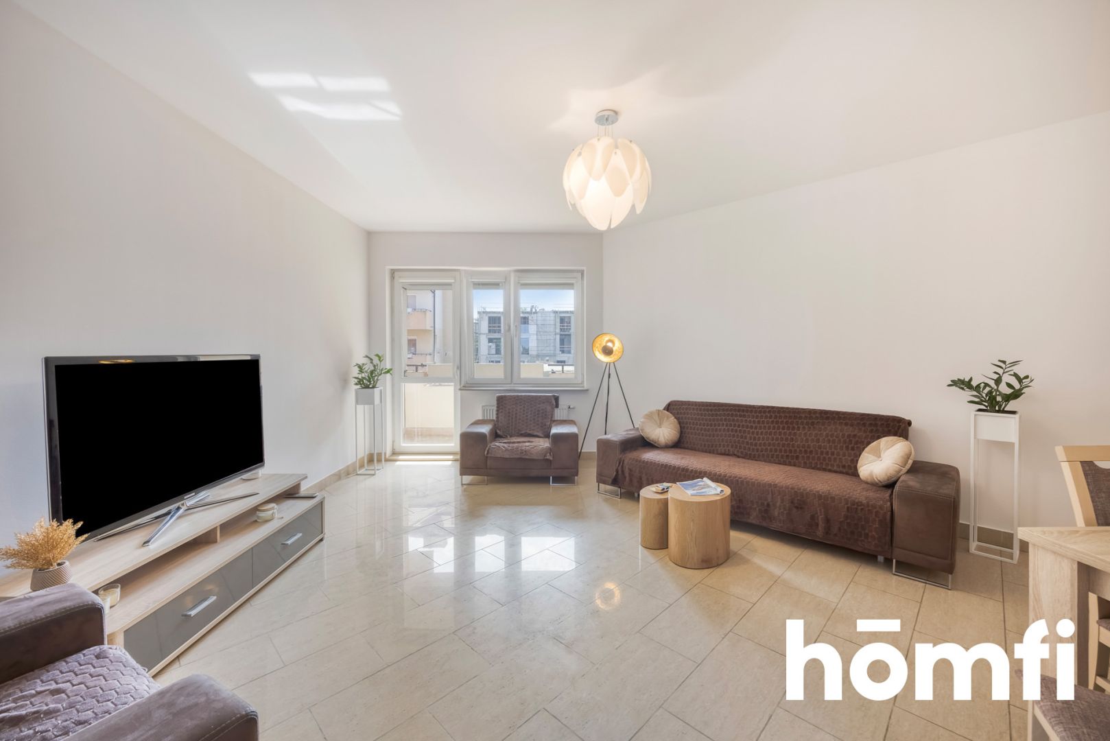 Comfortable 5-Room Apartment with 3 Balconies – Perfect for Family or Group! - Квартира - Оренда - Rzeszów, Zalesie