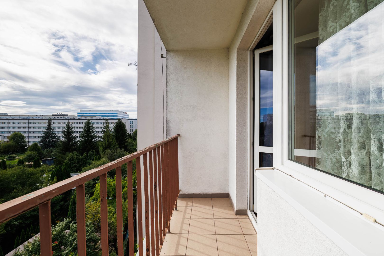 2-room apartment with loggia and storage unit | Excellent transport links, Mogilska Street - Apartment - Sale - Kraków, Śródmieście / Grzegórzki