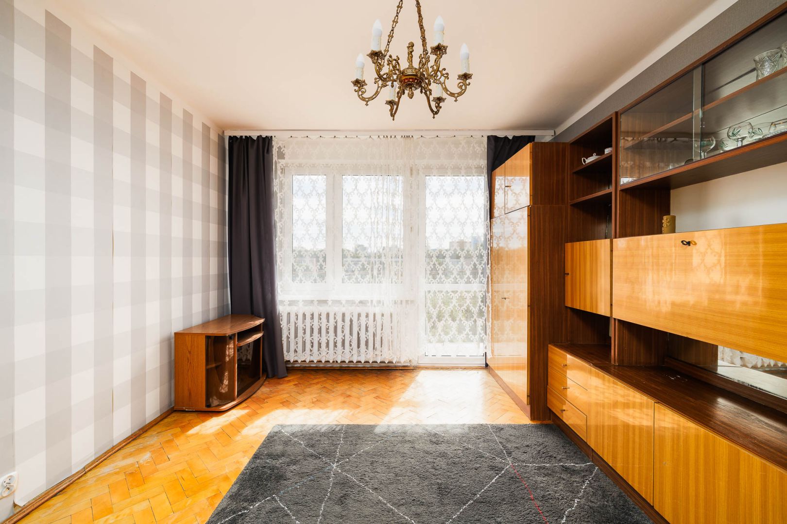 2-room apartment with loggia and storage unit | Excellent transport links, Mogilska Street - Apartment - Sale - Kraków, Śródmieście / Grzegórzki