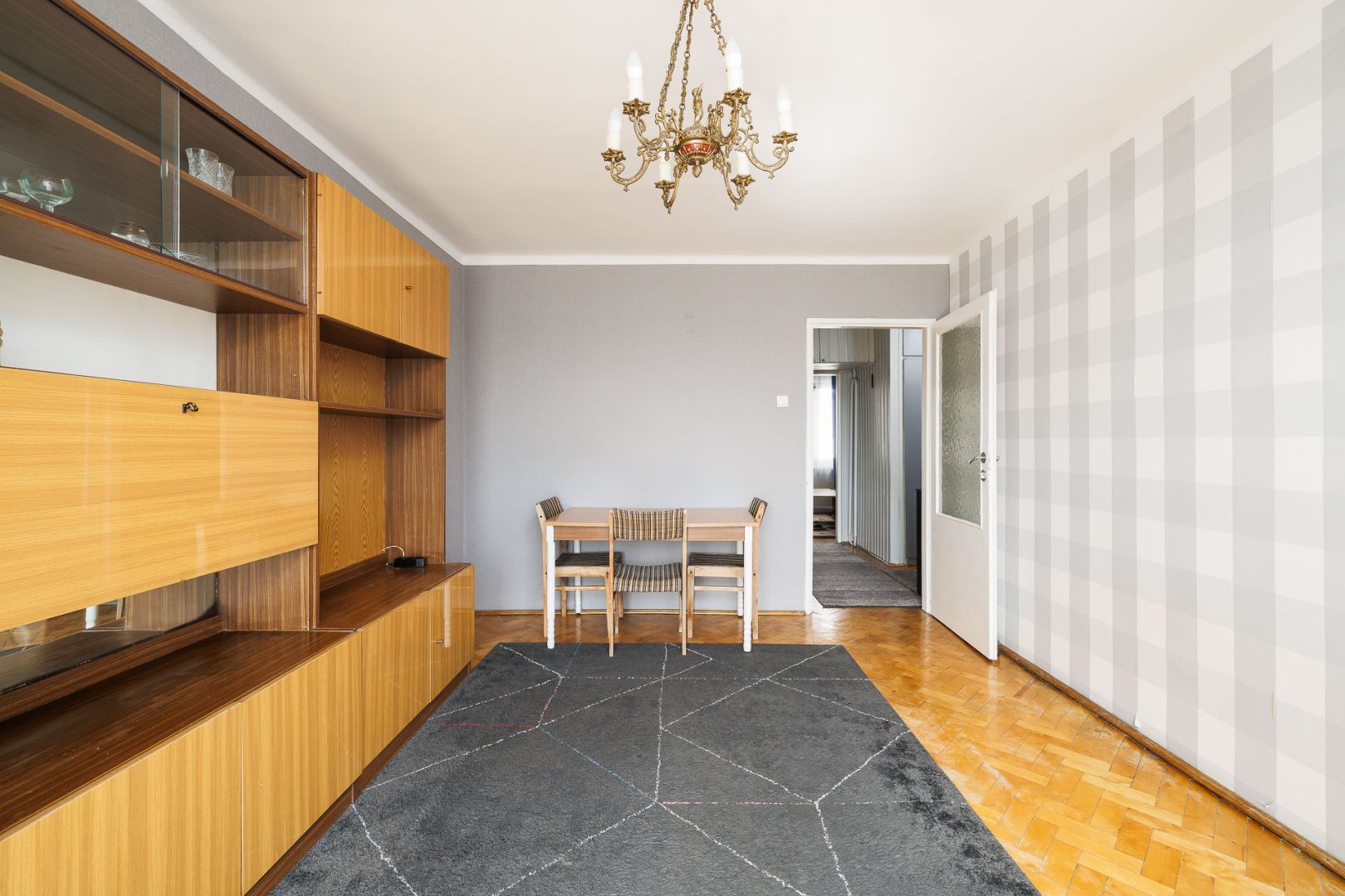 2-room apartment with loggia and storage unit | Excellent transport links, Mogilska Street - Apartment - Sale - Kraków, Śródmieście / Grzegórzki