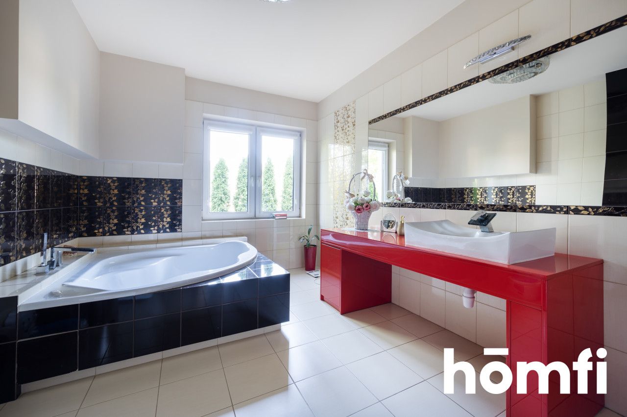 Piękna nieruchomości w sercu Spalskiego PK - Dom - Sprzedaż - Tomaszowski, Budziszewice