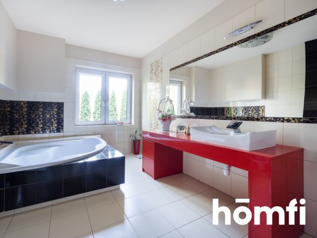 Piękna nieruchomości w sercu Spalskiego PK - Dom - Sprzedaż - Tomaszowski, Budziszewice