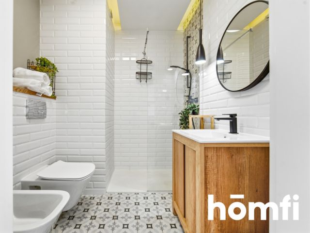 2 pokoje przy Chorzowskiej z balkonem, komórką lok. i garażem - Mieszkanie - Sprzedaż - Katowice, Dąb