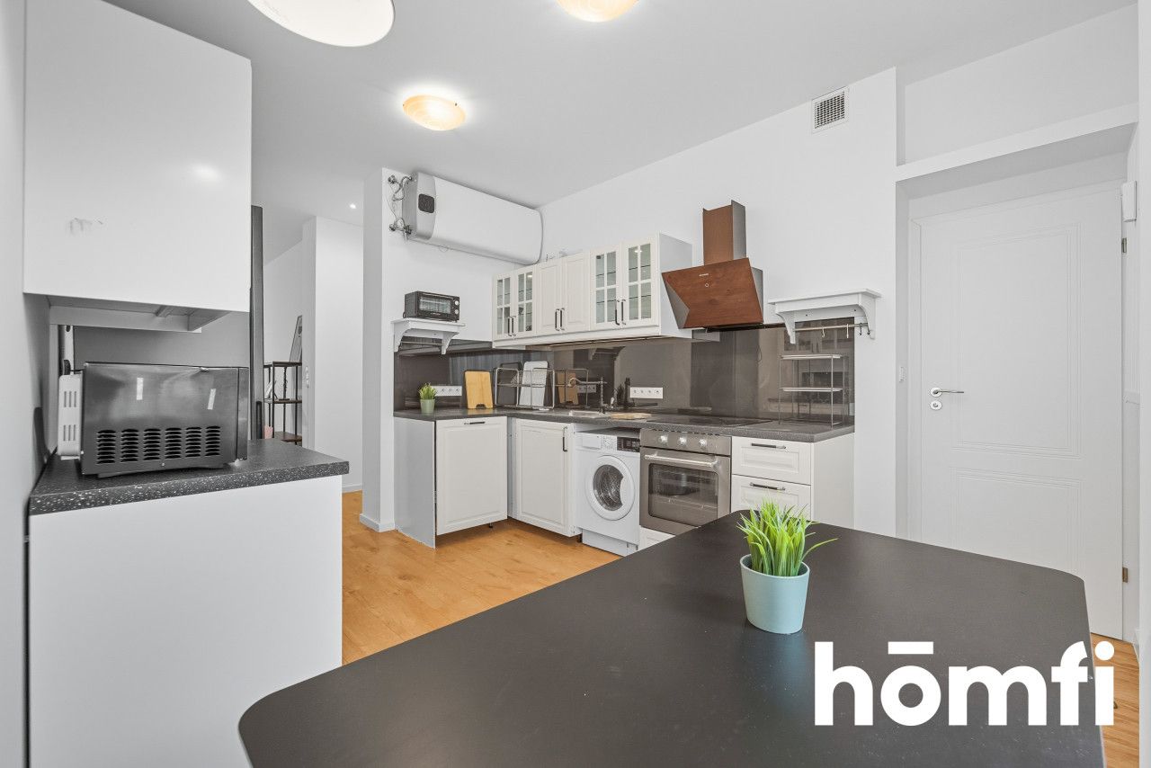 4 pokojowe mieszkanie na 1 piętrze w kamienicy z windą Wojewódzka 23 Katowice - Mieszkanie - Wynajem - Katowice, Śródmieście