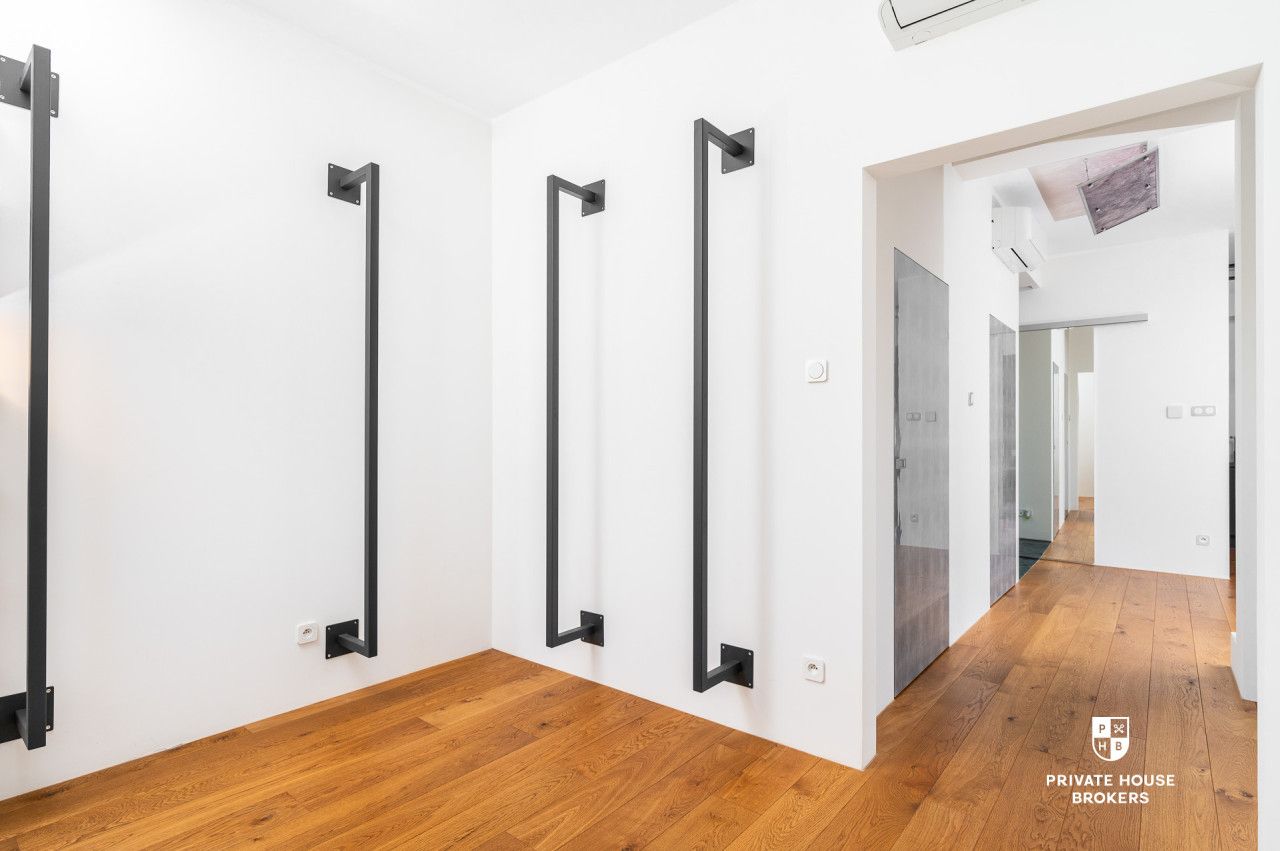 Top-floor open space byWola Justowska | 60.77 m² | Artistic finishes - Apartment - Sale - Kraków, Krowodrza / Wola Justowska