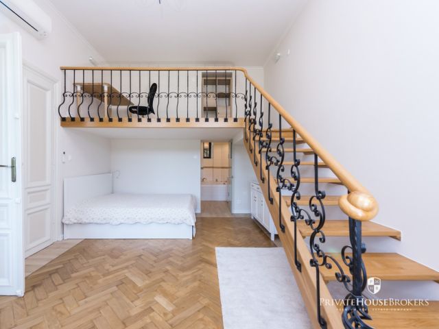 An air-conditioned flat in a tenement house - Apartment - Rent - Kraków, Śródmieście / Kazimierz
