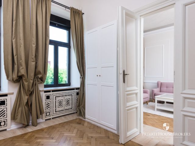 An air-conditioned flat in a tenement house - Apartment - Rent - Kraków, Śródmieście / Kazimierz