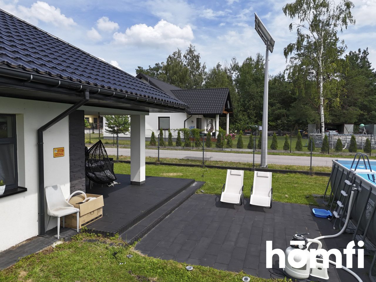 Rodzinny dom z basenem w leśnej okolicy - Dom - Sprzedaż - Białobrzeski, Stromiec