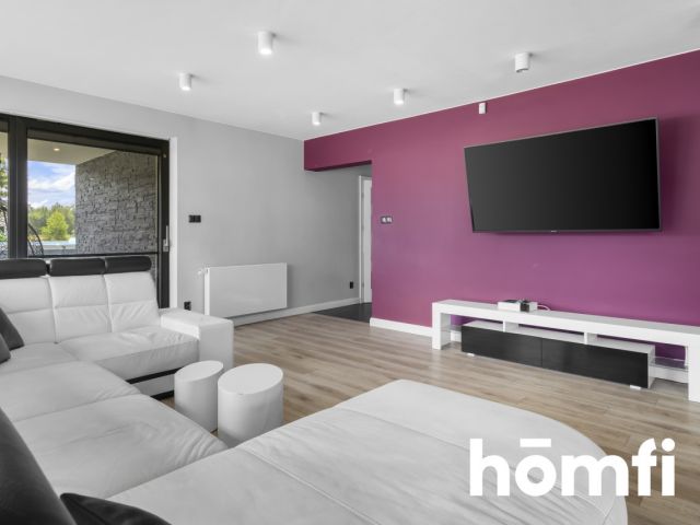 Rodzinny dom z basenem w leśnej okolicy - Dom - Sprzedaż - Białobrzeski, Stromiec