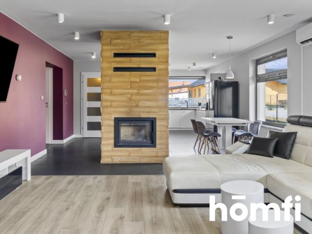 Rodzinny dom z basenem w leśnej okolicy - Dom - Sprzedaż - Białobrzeski, Stromiec