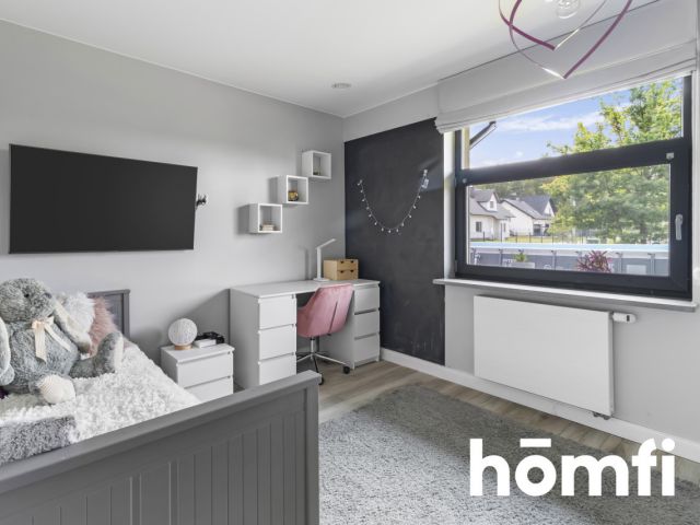 Rodzinny dom z basenem w leśnej okolicy - Dom - Sprzedaż - Białobrzeski, Stromiec