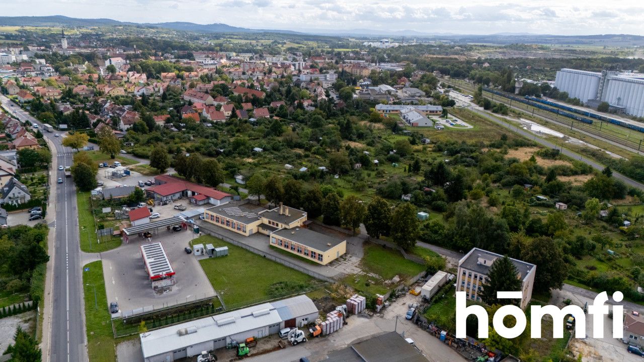 Na sprzedaż hala produkcyjno-biurowo-magazynowa - Lokal użytkowy - Sprzedaż - Strzeliński, Strzelin