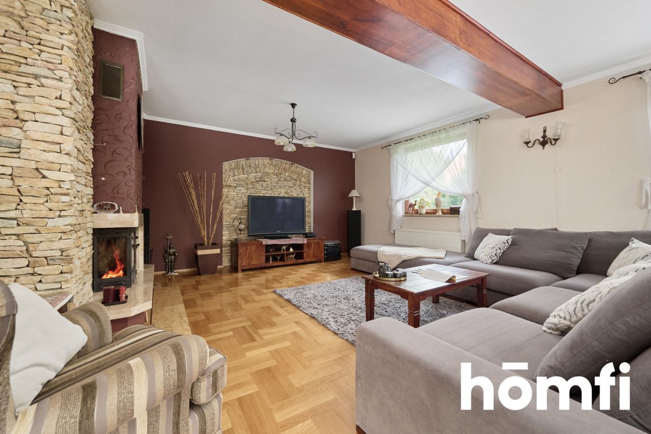 Smolec – well-maintained 170 m² detached house with solar panels, beautiful garden, 32.5 m² garage, ready to move-in with no additional costs - Дім - Продаж - Wrocławski, Kąty Wrocławskie / Smolec