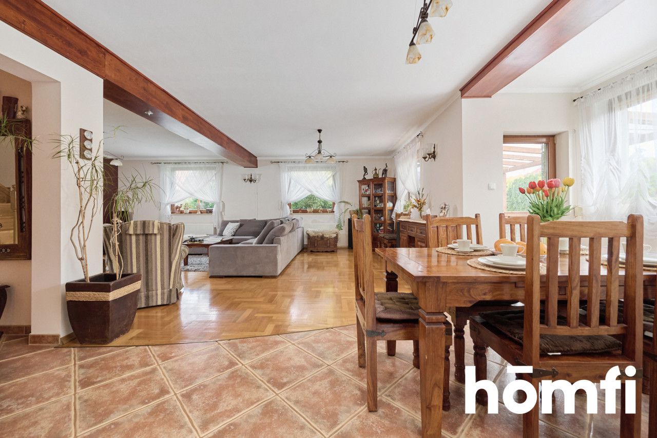 Smolec – zadbany dom wolnostojący 170 m² z fotowoltaiką i pięknym ogrodem + garaż 32,5 m², gotowy do zamieszkania bez nakładów - Dom - Sprzedaż - Wrocławski, Kąty Wrocławskie / Smolec