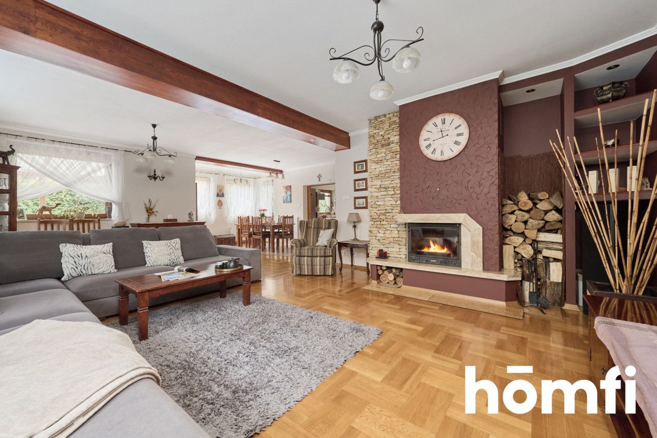 Smolec – well-maintained 170 m² detached house with solar panels, beautiful garden, 32.5 m² garage, ready to move-in with no additional costs - Дім - Продаж - Wrocławski, Kąty Wrocławskie / Smolec