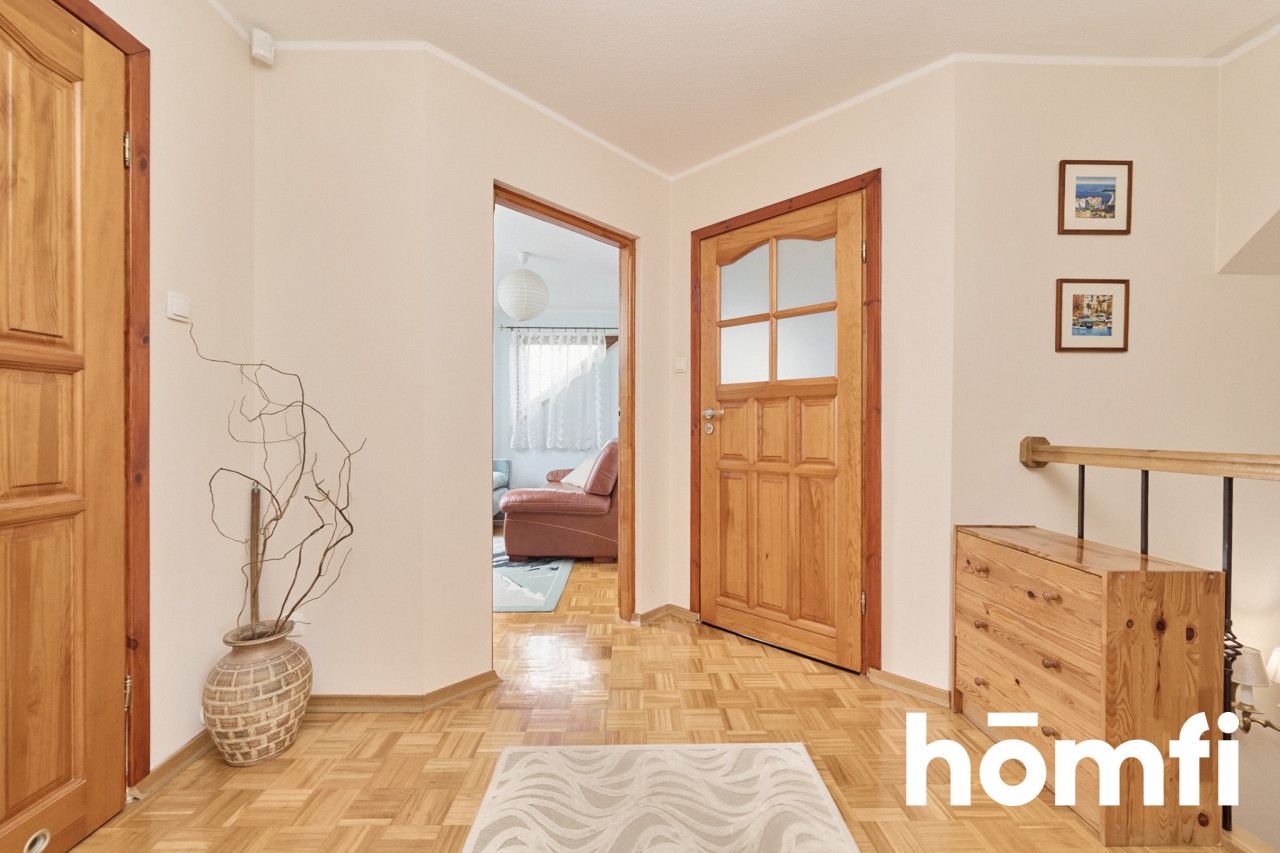 Smolec – well-maintained 170 m² detached house with solar panels, beautiful garden, 32.5 m² garage, ready to move-in with no additional costs - Дім - Продаж - Wrocławski, Kąty Wrocławskie / Smolec