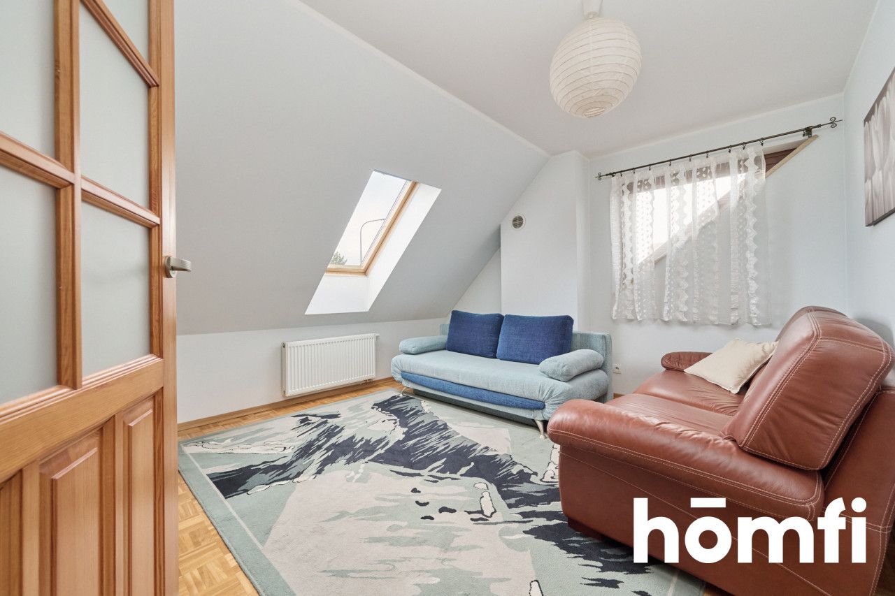 Smolec – well-maintained 170 m² detached house with solar panels, beautiful garden, 32.5 m² garage, ready to move-in with no additional costs - Дім - Продаж - Wrocławski, Kąty Wrocławskie / Smolec