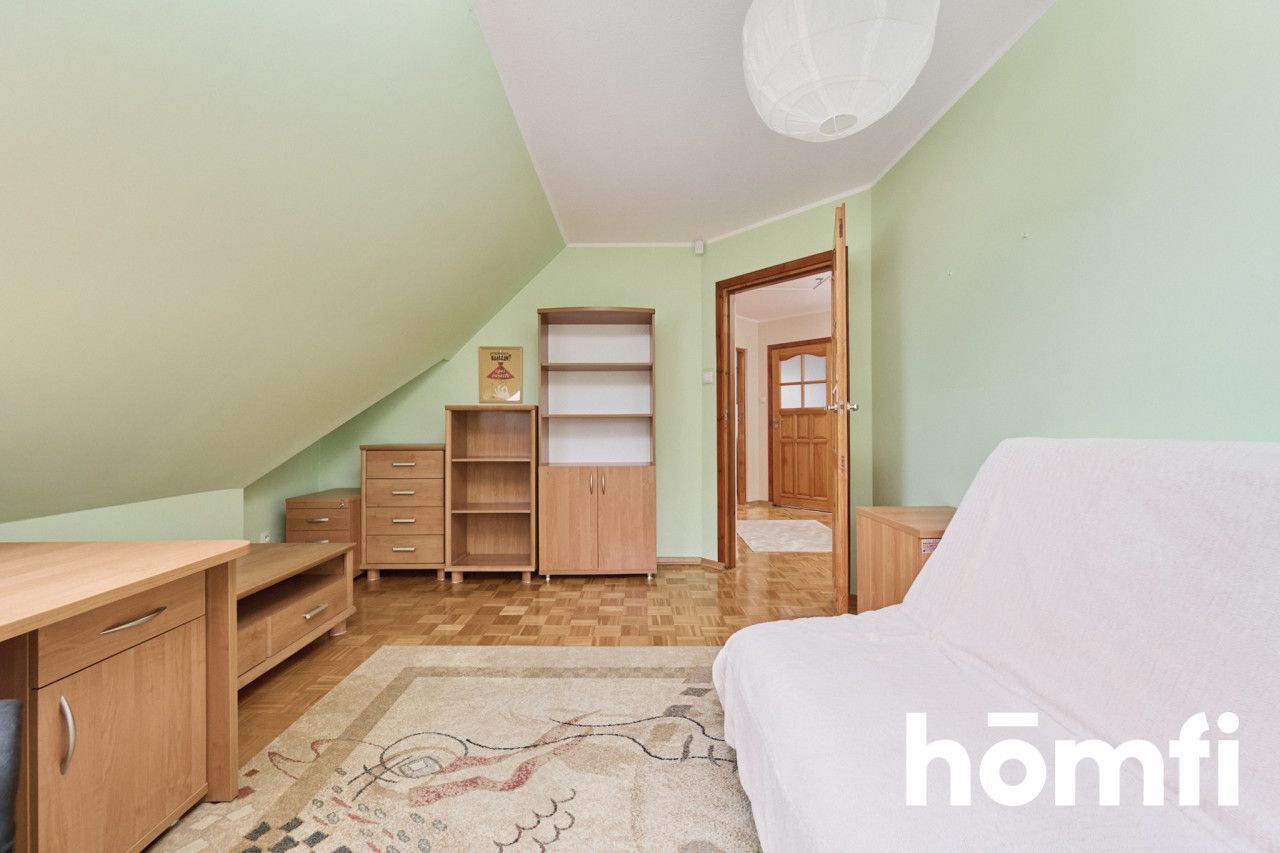 Smolec – well-maintained 170 m² detached house with solar panels, beautiful garden, 32.5 m² garage, ready to move-in with no additional costs - Дім - Продаж - Wrocławski, Kąty Wrocławskie / Smolec