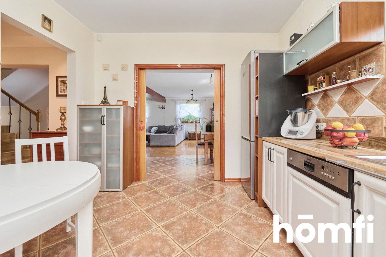 Smolec – well-maintained 170 m² detached house with solar panels, beautiful garden, 32.5 m² garage, ready to move-in with no additional costs - Дім - Продаж - Wrocławski, Kąty Wrocławskie / Smolec