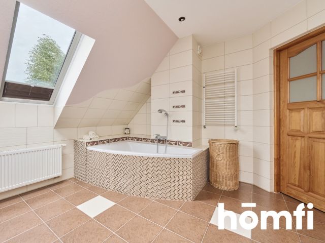 Smolec – zadbany dom wolnostojący 170 m² z fotowoltaiką i pięknym ogrodem + garaż 32,5 m², gotowy do zamieszkania bez nakładów - Dom - Sprzedaż - Wrocławski, Kąty Wrocławskie / Smolec