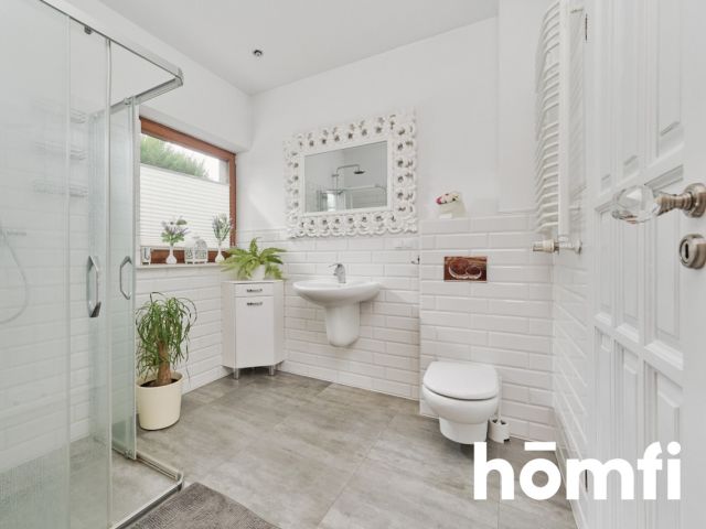 Smolec – zadbany dom wolnostojący 170 m² z fotowoltaiką i pięknym ogrodem + garaż 32,5 m², gotowy do zamieszkania bez nakładów - Dom - Sprzedaż - Wrocławski, Kąty Wrocławskie / Smolec