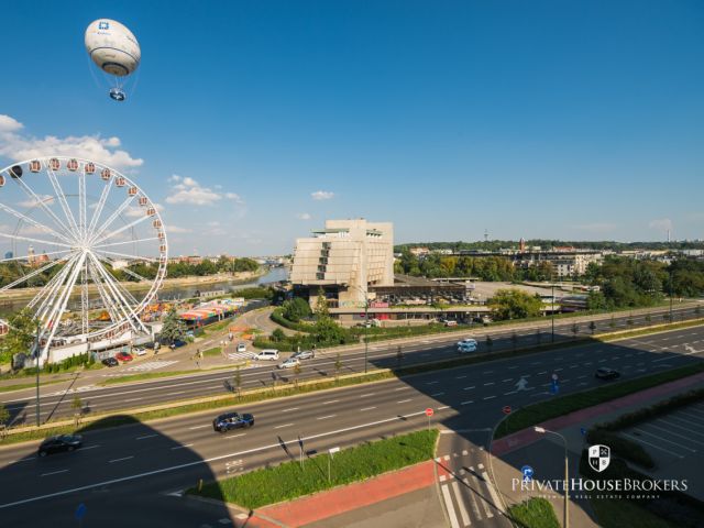 Finished to a high standard one-bedroom apartment with view over Vistula river and Forum Hotel |Barska street - Apartment - Rent - Kraków, Podgórze / Dębniki