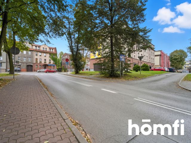 Przestronne mieszkanie w sercu Piekar - Mieszkanie - Sprzedaż - Piekary Śląskie, Szarlej