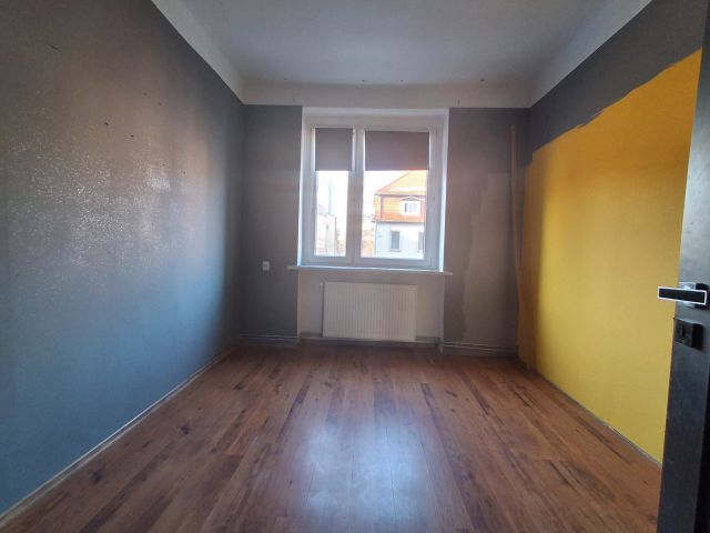 Przestronne mieszkanie w sercu Piekar - Mieszkanie - Sprzedaż - Piekary Śląskie, Szarlej