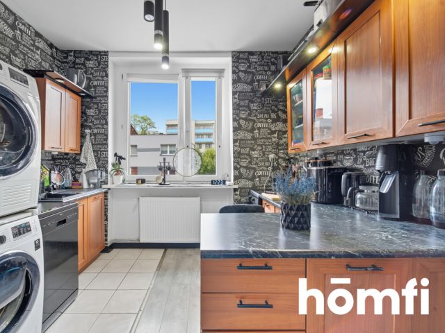 Przestronne mieszkanie w sercu Piekar - Mieszkanie - Sprzedaż - Piekary Śląskie, Szarlej