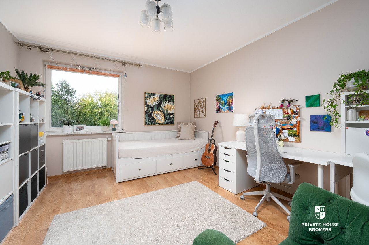 Attractive 3-Bedroom Apartment with Balcony | Separate Kitchen | Excellent Transport Links, Prądnik Czerwony district - Apartment - Sale - Kraków, Śródmieście / Prądnik Czerwony