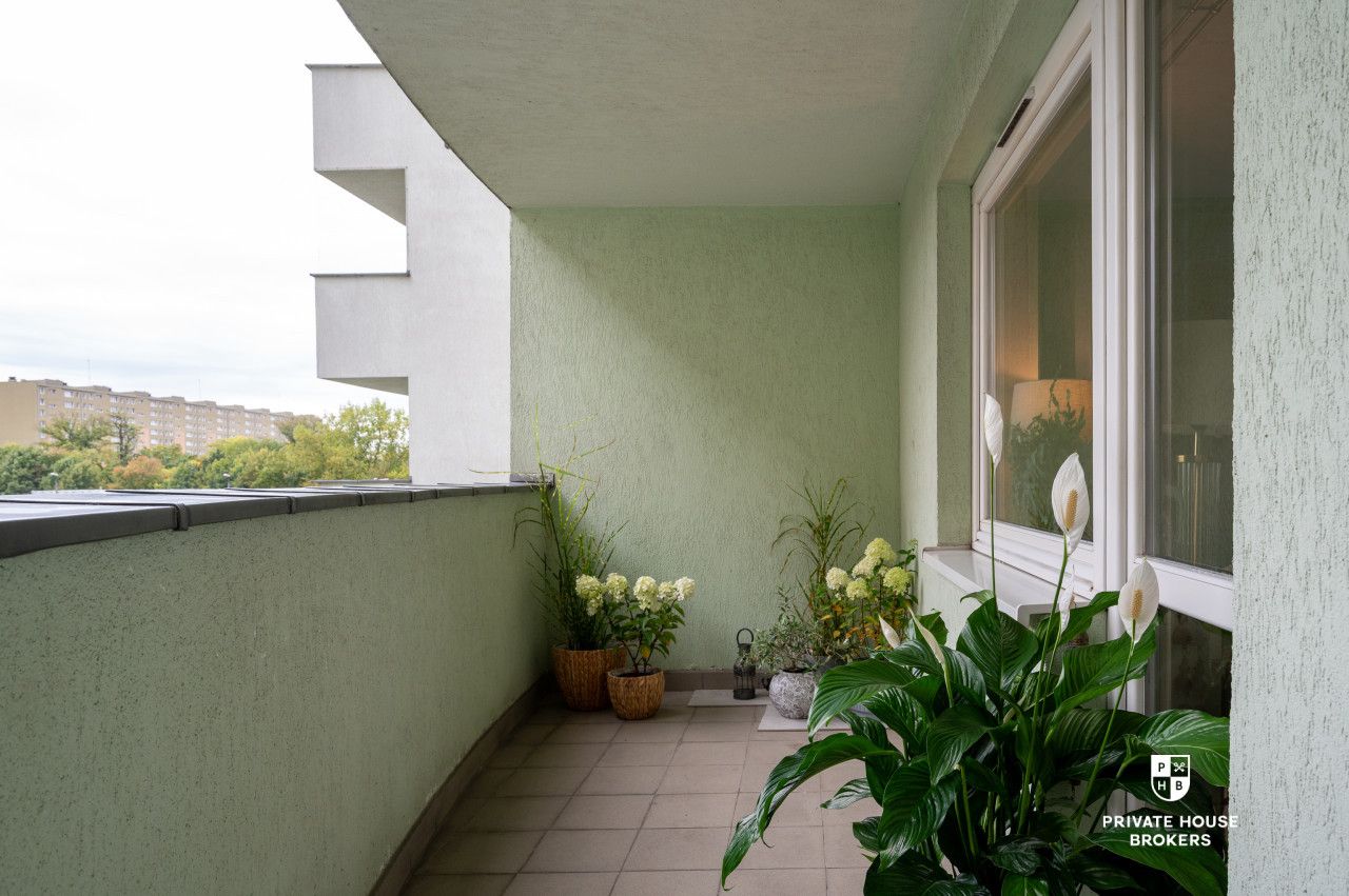 Attractive 3-Bedroom Apartment with Balcony | Separate Kitchen | Excellent Transport Links, Prądnik Czerwony district - Apartment - Sale - Kraków, Śródmieście / Prądnik Czerwony