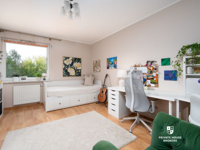 Attractive 3-Bedroom Apartment with Balcony | Separate Kitchen | Excellent Transport Links, Prądnik Czerwony district - Apartment - Sale - Kraków, Śródmieście / Prądnik Czerwony