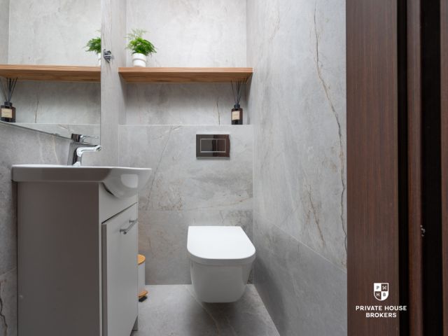 Attractive 3-Bedroom Apartment with Balcony | Separate Kitchen | Excellent Transport Links, Prądnik Czerwony district - Apartment - Sale - Kraków, Śródmieście / Prądnik Czerwony
