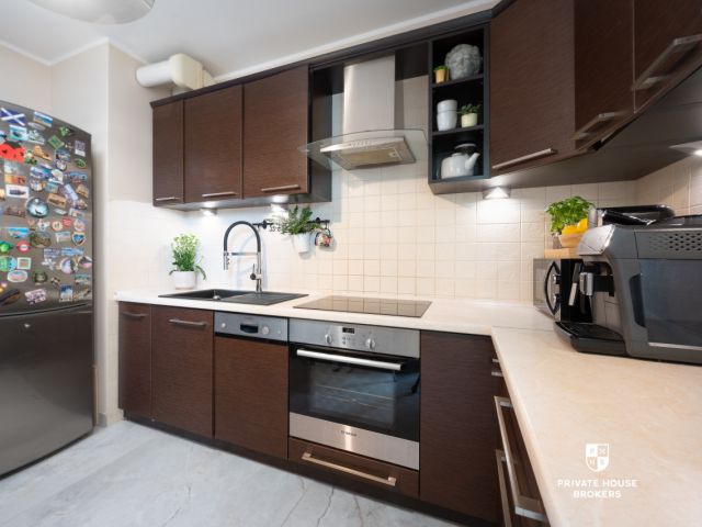 Attractive 3-Bedroom Apartment with Balcony | Separate Kitchen | Excellent Transport Links, Prądnik Czerwony district - Apartment - Sale - Kraków, Śródmieście / Prądnik Czerwony