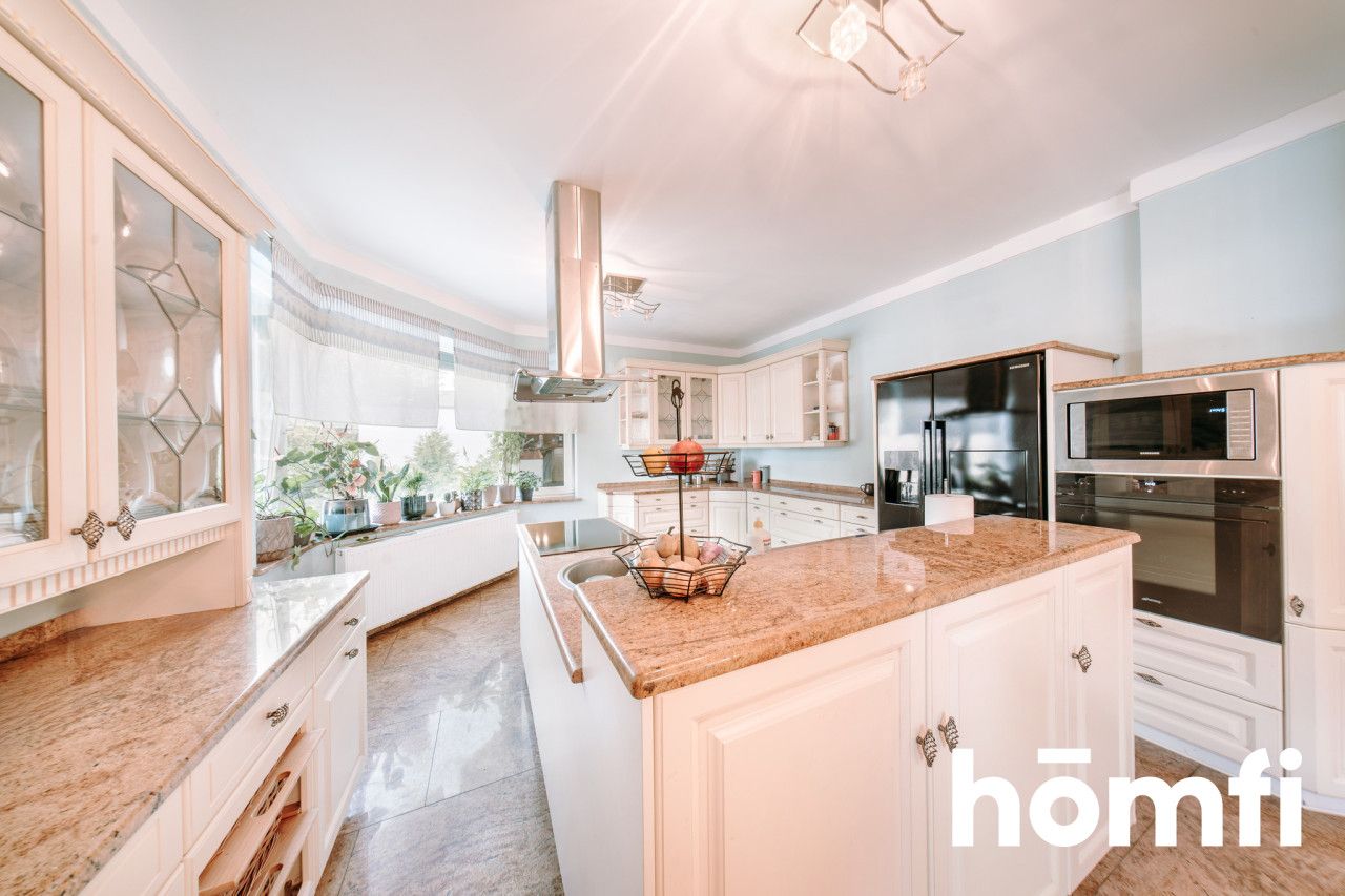 COMFORTABLE HOUSE IN THE CENTER OF TORUŃ 300m2 - Дім - Продаж - Toruń, Chełmińskie Przedmieście