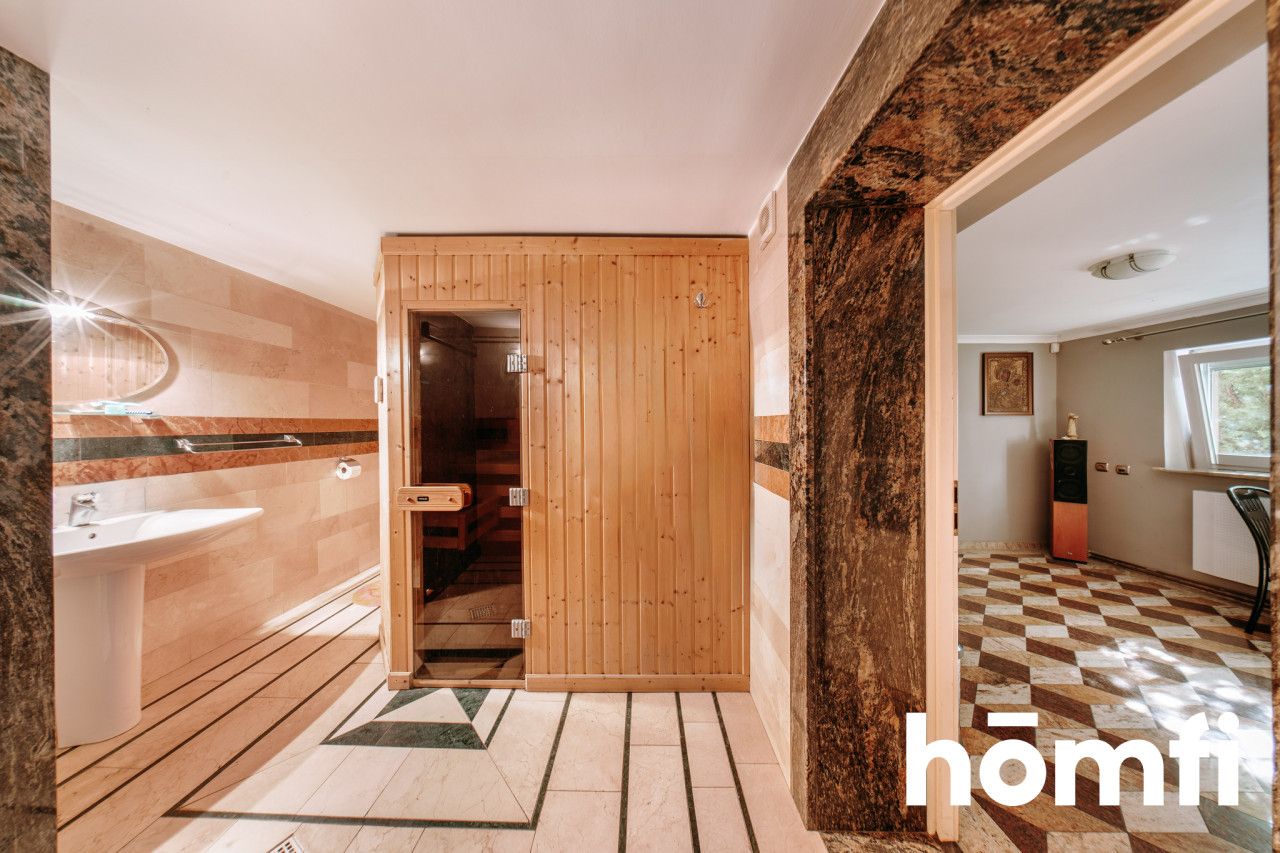 COMFORTABLE HOUSE IN THE CENTER OF TORUŃ 300m2 - Дім - Продаж - Toruń, Chełmińskie Przedmieście