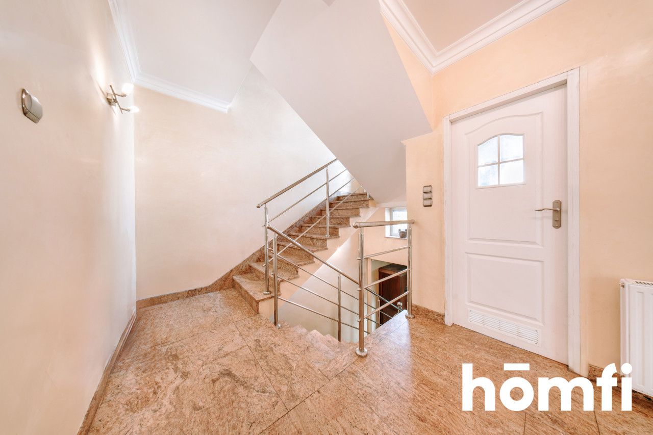 COMFORTABLE HOUSE IN THE CENTER OF TORUŃ 300m2 - Дім - Продаж - Toruń, Chełmińskie Przedmieście