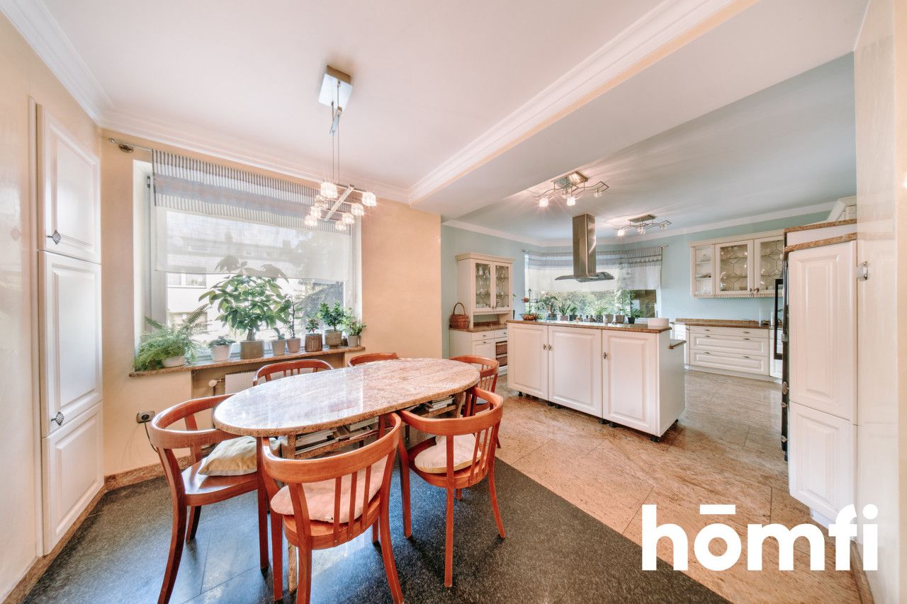 COMFORTABLE HOUSE IN THE CENTER OF TORUŃ 300m2 - Дім - Продаж - Toruń, Chełmińskie Przedmieście