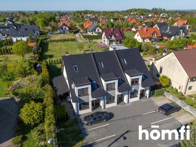 Comfortable apartment near the border of Krakow | with a garden and parking space | high standard - Apartment - Sale - Wielicki, Wieliczka / Śledziejowice