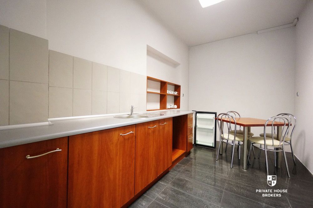 Przestronny 62,5m lokal, Krowodrza - Lokal użytkowy - Wynajem - Kraków, Krowodrza